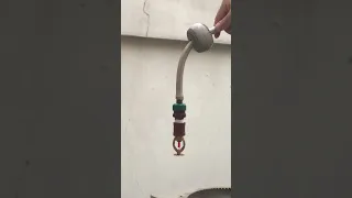 Funcionamiento del aspersor para incendios.