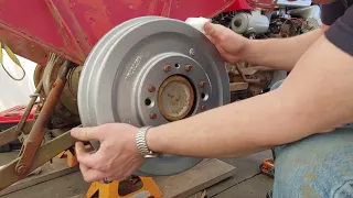 135 Massey Ferguson brakes