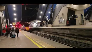 Class 800 passing Reading