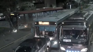 Choque entre buses del transporte público en Las Condes genera gran congestión