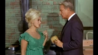 Lisa Douglas' "Hotscakes" - Green Acres - 1967