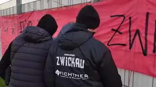 Linke Anhänger des FSV Zwickau provozieren Bürgerprotest gegen Asylheim in Eckersbach