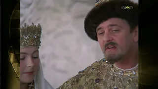 Вот вы говорите: Царь, царь. А вы думаете, Марья Васильевна, нам царям легко?