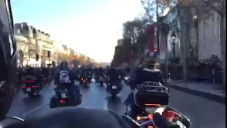 Avec les bikers lors de l'hommage à Johnny Hallyday