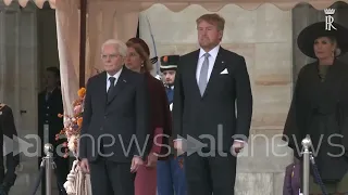 Mattarella in Olanda, ricevuto dai reali ad Amsterdam