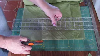 Cutting strips for rag rugs