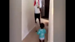 PARENTS SCARING THEIR KIDS..... i can't stop laughing.