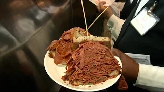 NYC’s Carnegie Deli Closes Its Doors