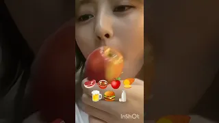 Jihyo eating fancam #eating #fancam #mukbang #shorts #cute #jihyo #twice