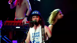 Alestorm - Wouf Wouf (Drink)  live @ 70000 tons of metal 2018