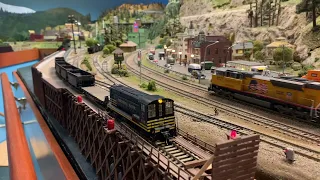 Run night at Columbia Gorge Model Railroad Club. HO scale SD70ACe, NKP 765, and more!