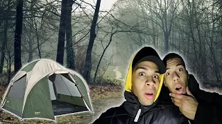 1 NACHT LANG IM WALD ZELTEN !!! (+ iPhone X GEWINN) | Kelvin und Marvin