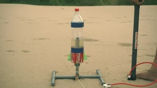 How to Make a Water Rocket With Plastic Bottle