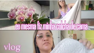 fiz uma colcha para cama de solteiro reaproveitamento de material da cabeceira