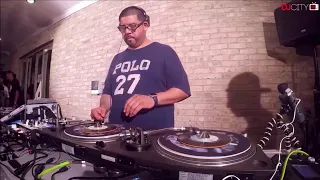 Kenny Dope ( Masters At Work ) droppin' an all-45 set of FUNK