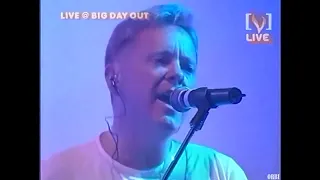 New Order - Crystal (Big Day Out , Australia, 18.01.02. - 5.02.02.)