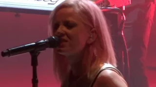 Garbage 2016: The trick is to keep breating, live at Frankfurt Alte Oper