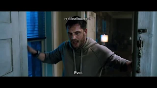 Venom Filmi: Eddie ve yüksek sesle müzik dinleyen komşusu.