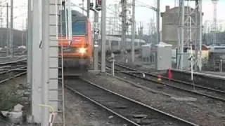 Arrivée d'un train Corail Intercités en gare de Caen