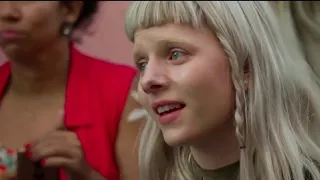 Where Aurora meets with Brazilian ballerinas looking for sounds to record "Queendom"