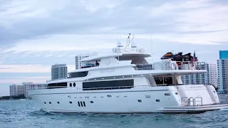 Julia Dorothy Yacht HD