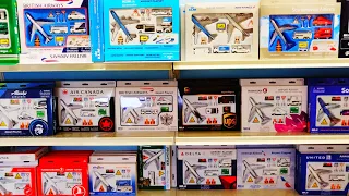 Airport playsets ‼️ Diecast Hunting in Europe, Aviation Megastore 🤯 #diecasteurope #aviation