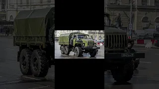 Почему, армейские водители предпочитают Урал а не КамАЗ?  #shorts #грузовик #камаз #урал #обзор