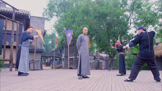 功夫小子設擂臺，三大高手上臺以三對一，結局精彩了！⚔️ 抗日 | kungfu