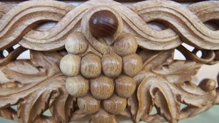 Wood carving. Виноградная гроздь на угловую полку для икон "Виноградная лоза"
