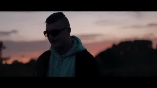 Toxic x AMK - Odejít (OFF. VIDEO)