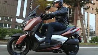 2021 New Yamaha XMAX 300 Features Colours | Yamaha XMAX Walk around