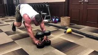 Chris Hemsworth workout