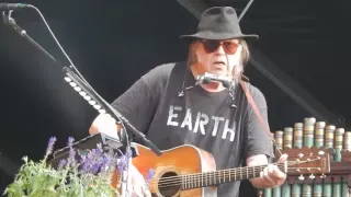 Neil Young - Heart of Gold - July 20, 2016 Leipzig