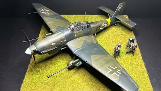 1/35 Border Model JU 87 G (Stuka) with Luftwaffe Crew by Masterbox.