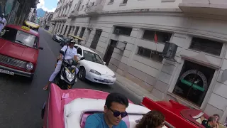 Paseo en auto por la habana