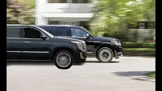 2018 Lincoln Navigator vs. 2017 Cadillac Escalade