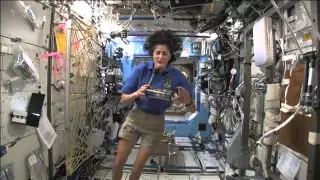 Astronaut Greets YouTube Space Lab Participants