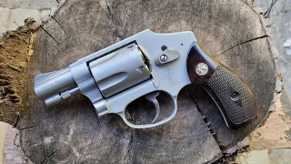 Smith & Wesson 642, the ultimate concealed revolver!