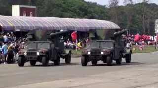 2014全民國防湖口基地開放 ROC ARMY 戰術區域通信系統延伸節點 天線車分列式