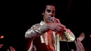 Nick Cave shuts up annoying audience member during "Stagger Lee" - Denver, 2014