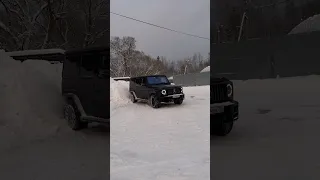 Вот почему не надо делать бублики на гелике! Mercedes G350d snow drift.