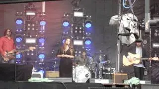 Angus & Julia Stone - Vieilles Charrues 2011