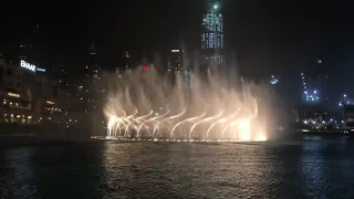 Musical fountain DUBAI Mall