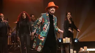 Boy George & Culture Club Perform 'Life'