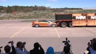 Vehicule  Insane Volvo brake test epic fail-Extreme