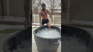 Ice bath, cold plunge, Wim Hof