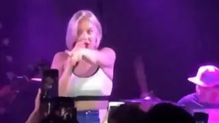 Anne marie -  perfect live