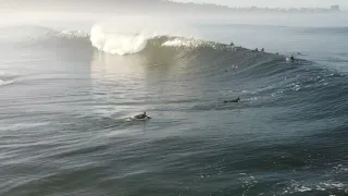 Fun Barrels During Morning Session @ Blacks Beach (Drone Footage) 1/17/21