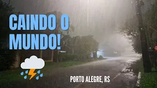 Chuva torrencial desaba sobre Porto Alegre, tempo muito carregado! - 27/04/2024