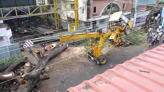 Hydra cranes take care working time
